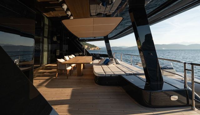 PETITE BELLE yacht for sale 58