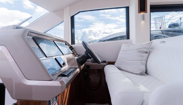 ALLOUISE yacht for sale 22