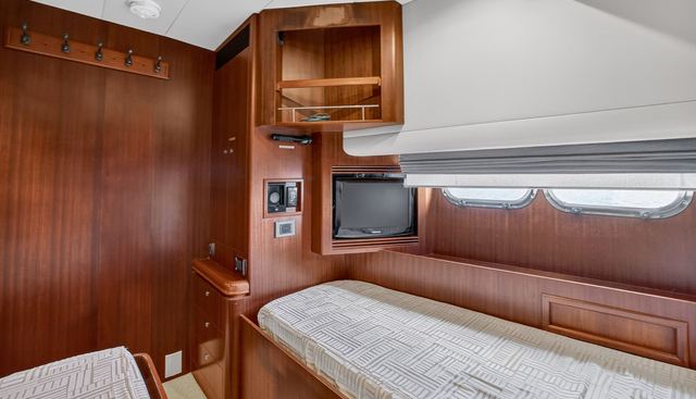 ARLENE yacht for sale 32