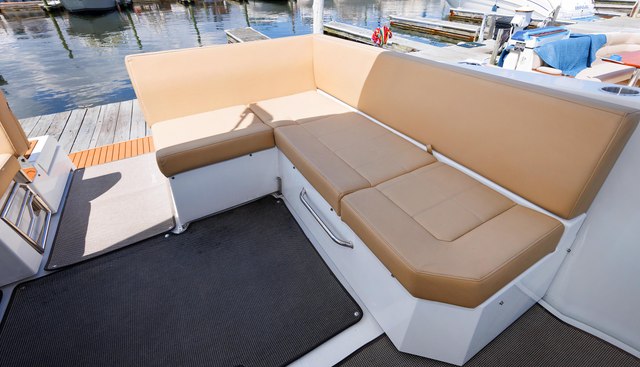 Major Adjustment yacht for sale 14