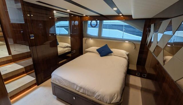 Tender Garage & Hi/Lo Swimplatform yacht for sale 53