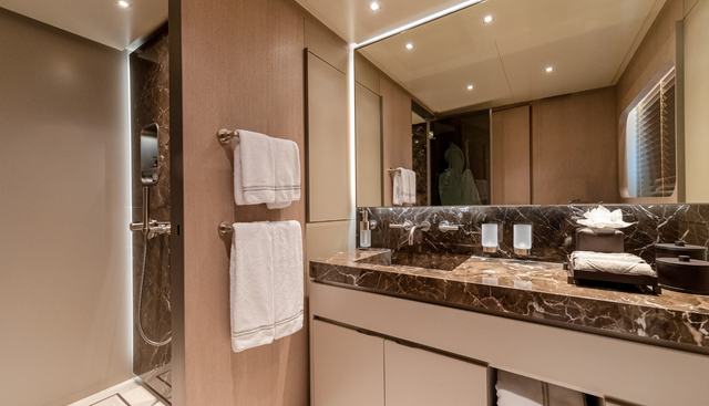 KINDA yacht for sale 22