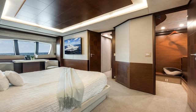 AMANECER yacht for sale 25