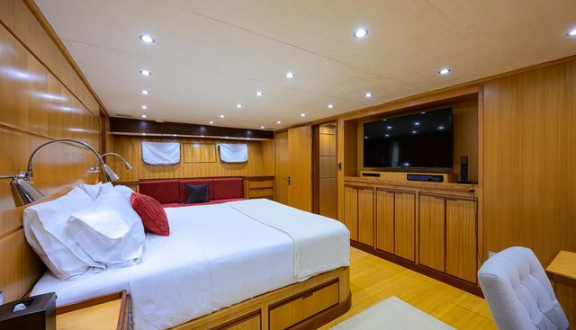 noname yacht for sale 85