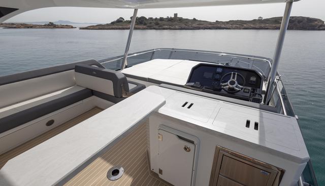 Seven yacht for sale 18