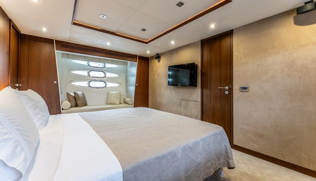 Lady F yacht for sale 17