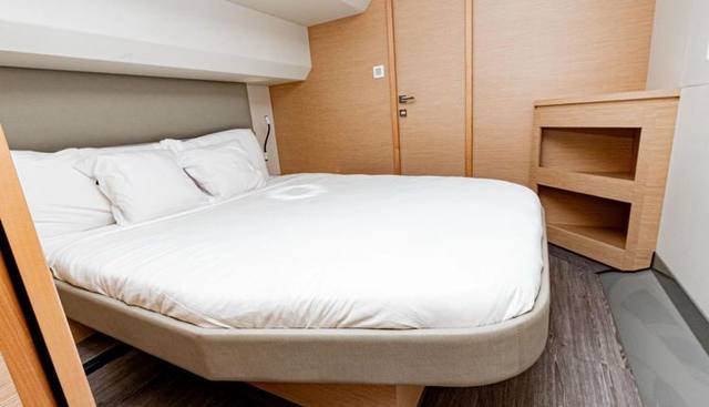 Libert'e yacht for sale 62