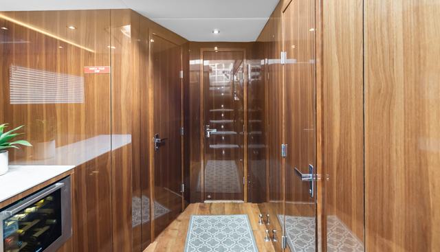 Tropical Dreamer yacht for sale 37