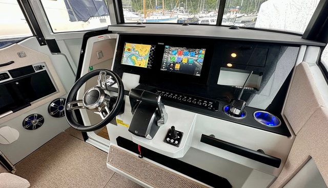 GEE WHIZZ yacht for sale 25