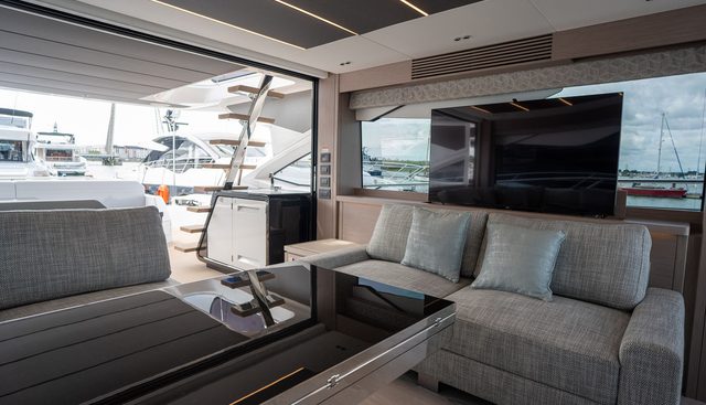 1282475 yacht for sale 17