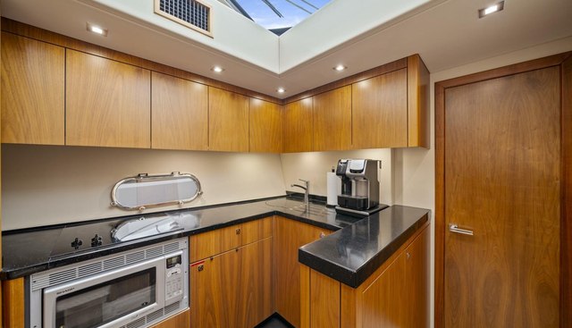 noname yacht for sale 29