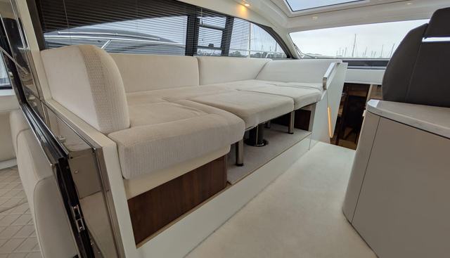 Tender Garage & Hi/Lo Swimplatform yacht for sale 39