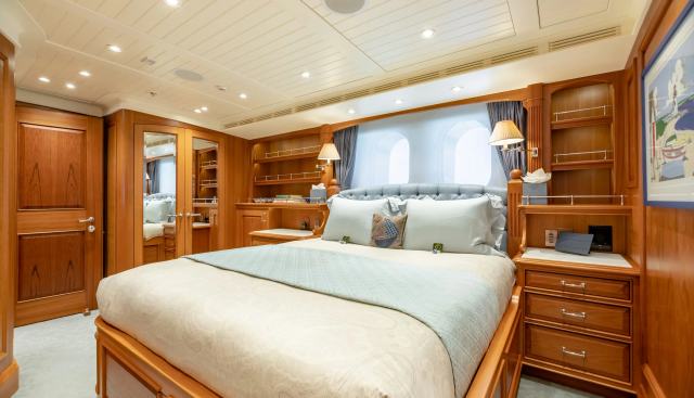 Shadowl yacht for sale 65