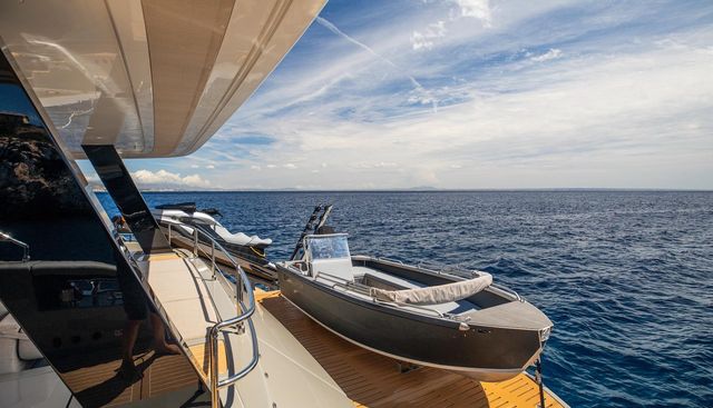 VAHEWA yacht for sale 39