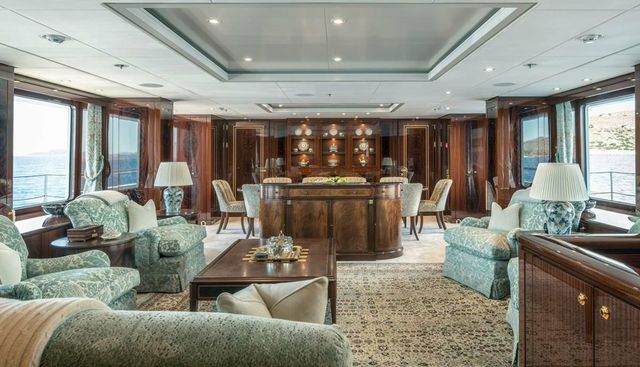 La Familia yacht for sale 7
