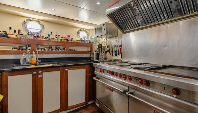 ALHAMBRA yacht for sale 32