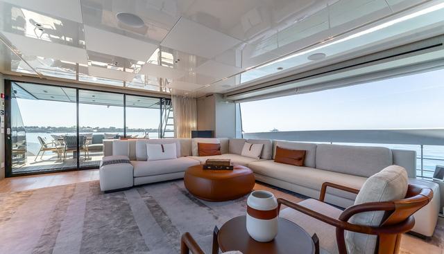 LA LUNA yacht for sale 7