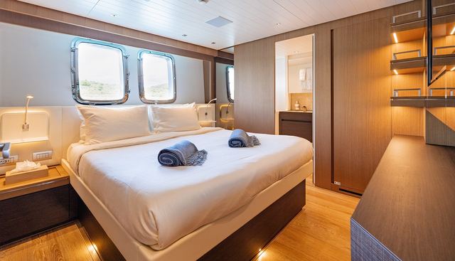 Journey yacht for sale 44