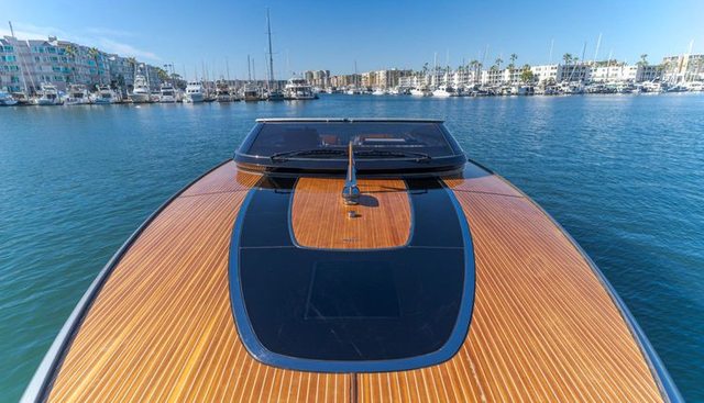 Commodore One yacht for sale 20