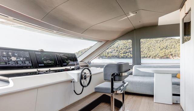 H yacht for sale 18