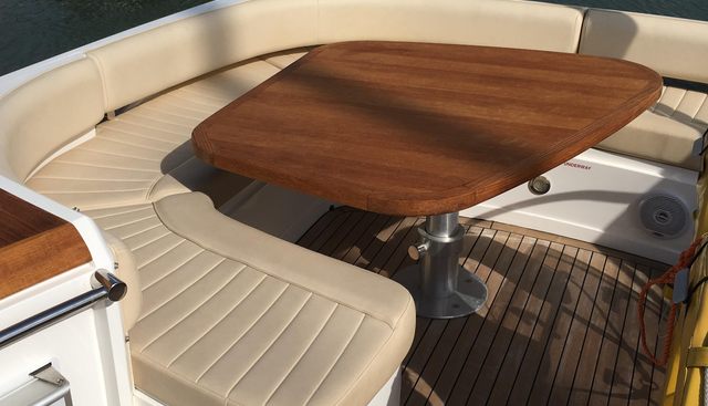 noname yacht for sale 37