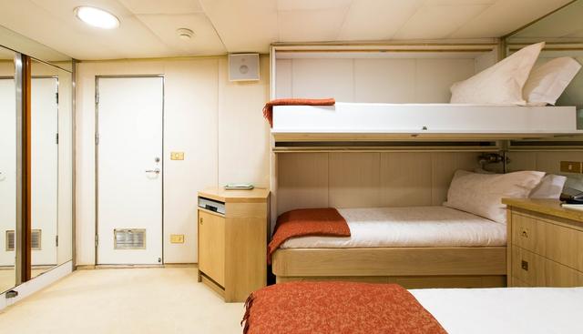 Esmeralda yacht for sale 30