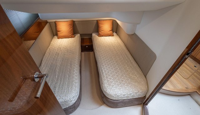 Krisal VII yacht for sale 28