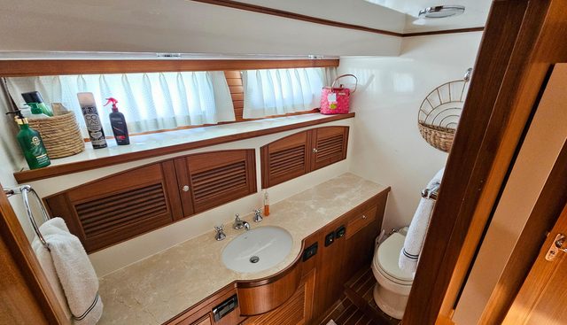 Living With E's yacht for sale 34