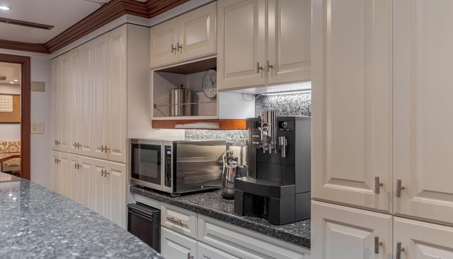 Huracan yacht for sale 34