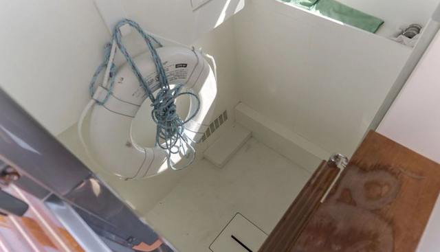 Commodore One yacht for sale 33