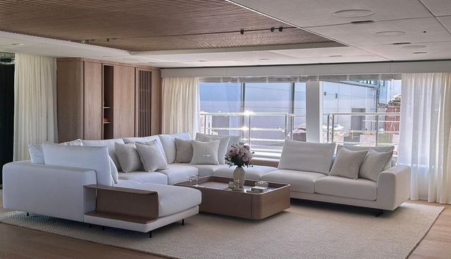 PETITE BELLE yacht for sale 5
