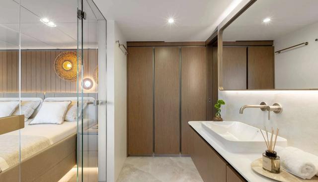 TWILIGHT yacht for sale 17