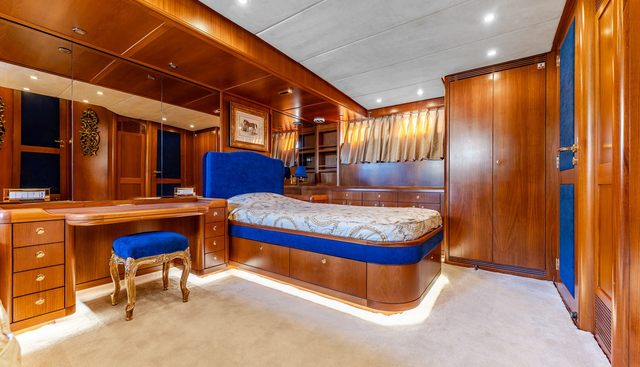 YOSMA yacht for sale 15