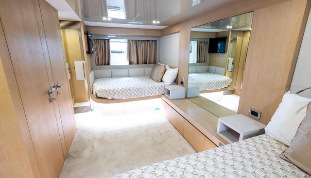 Sea Metri V yacht for sale 38