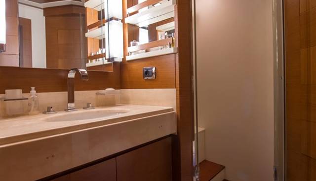 LA RUBIA yacht for sale 57