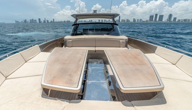 SPIN yacht for sale 38