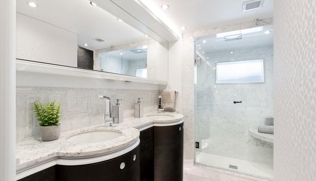 Crescent Lady yacht for sale 12