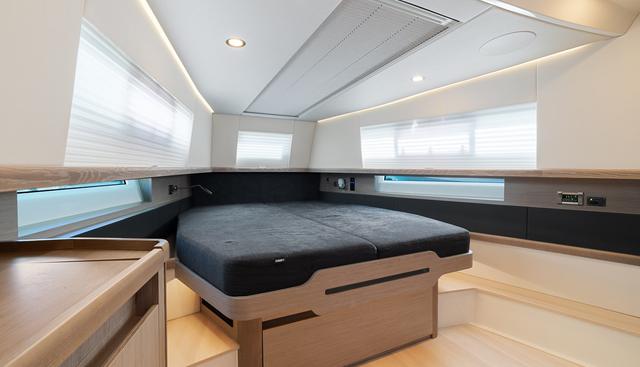 HINJUICE yacht for sale 37