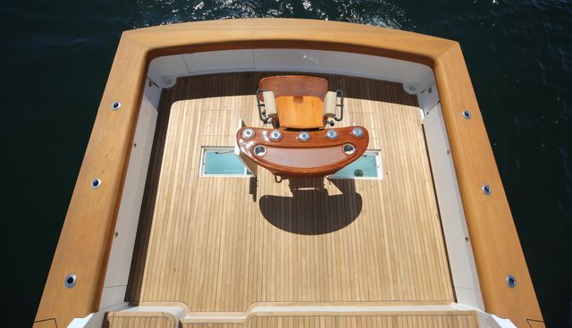 PIER PRESSURE yacht for sale 17