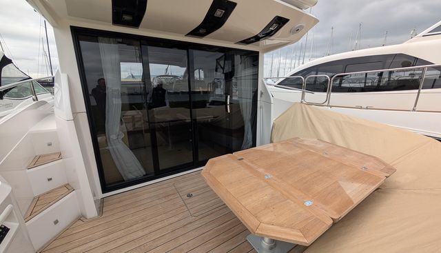 Lucky Us yacht for sale 7