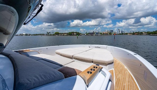 Snack Money yacht for sale 29