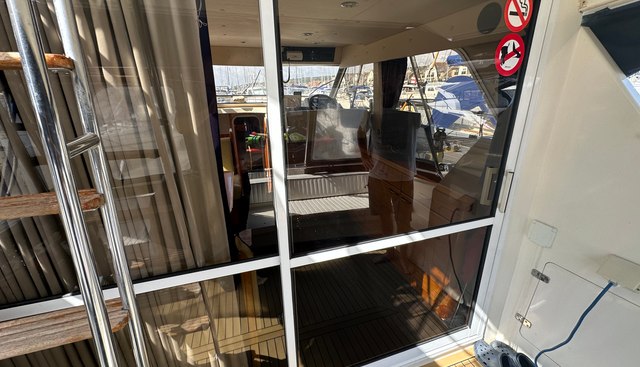 Crystal Blue yacht for sale 18