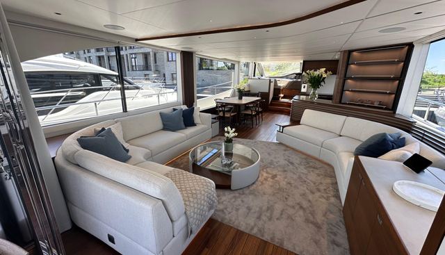 Y80018 yacht for sale 4