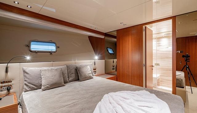 M&M yacht for sale 12