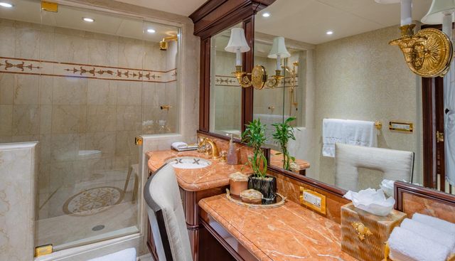 STARSHIP yacht for sale 32