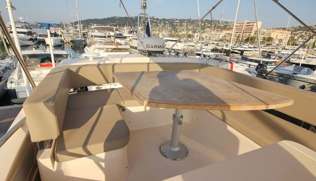 SHAKESPEARE IV yacht for sale 10