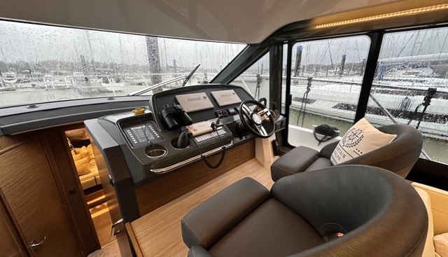 Mollie yacht for sale 27