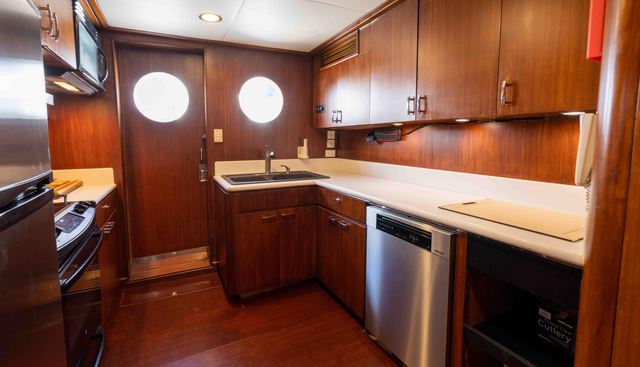 ARIES yacht for sale 30