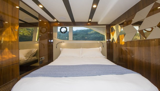 Fairline Targa 45 yacht for sale 23