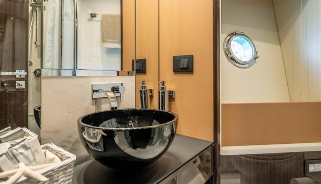 noname yacht for sale 27